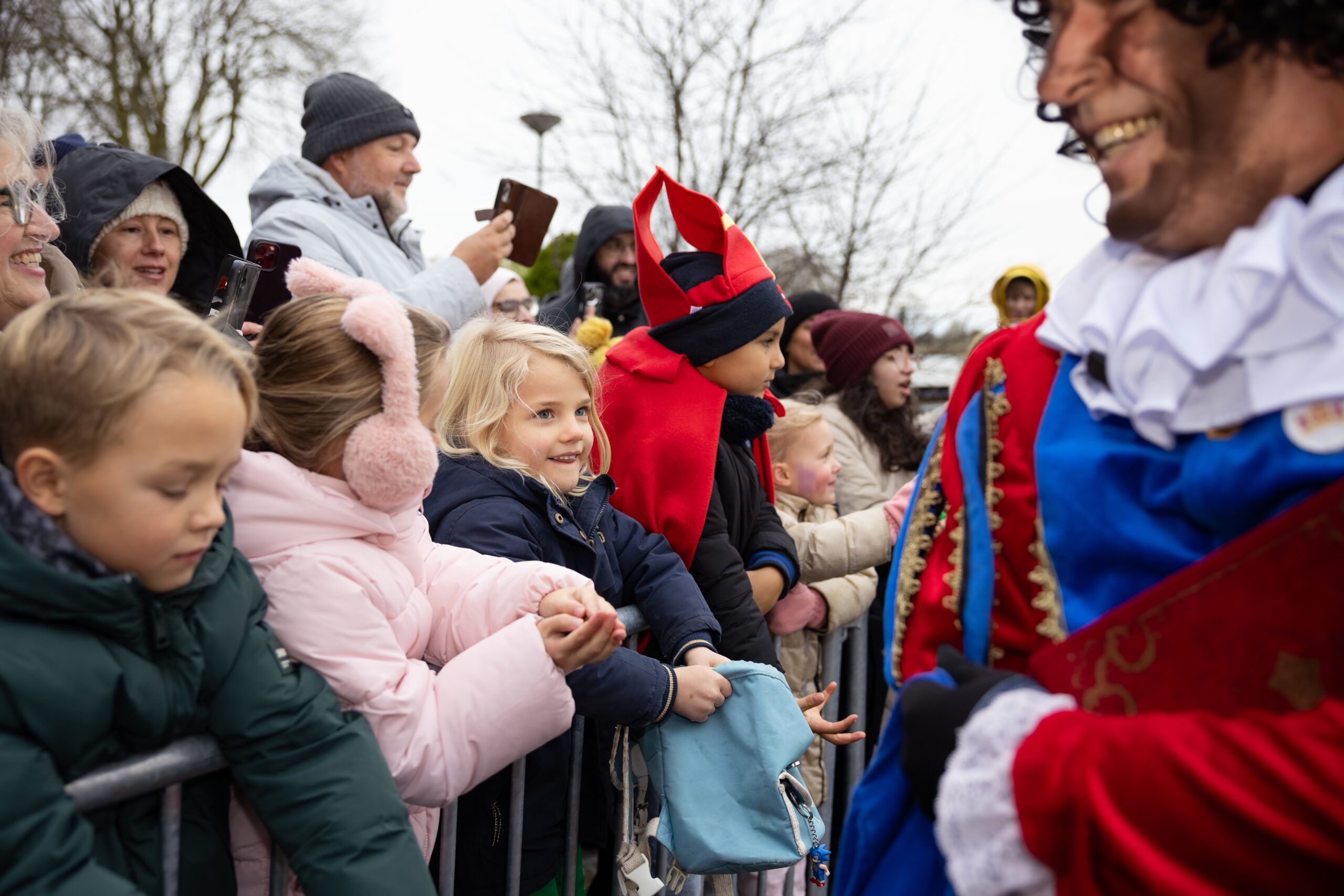 SM251123120503-5132c